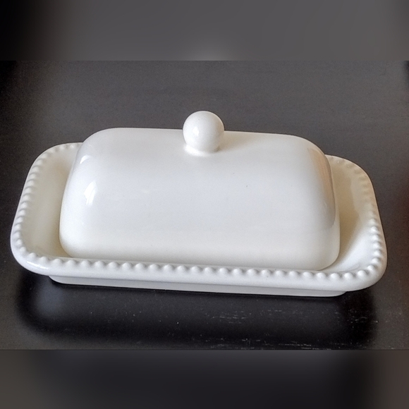 Pottery Barn Other - Pottery Barn Elegant Cream Butter Dish